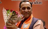 LIVE! Ex-Gujarat CM Vijay Rupani believed to be on AI flight 