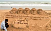 Remembering Kalam in sand