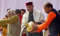 PHOTOS: Prez performs Ganga pujan at Kumbh mela