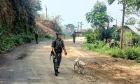 Fresh violence in Manipur 3 held; Army rushes to spot