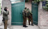 LIVE! J-K cops detain 10 in terror-linked case 