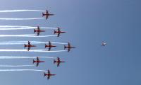 IAF Jets Zoom Over Mumbai Shore