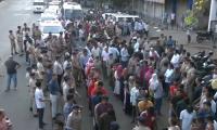 LIVE! Over 550 illegal Bangladeshi immigrants held in Guj  