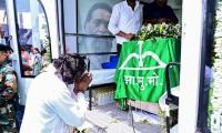 Shibu Soren cremated with state honors in native village