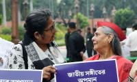'Kya kar rahe hai aap': Jaya Bachchan loses temper at selfie-seeker