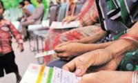 SC allows excluded Bihar voters to submit claims with Aadhaar