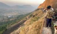 6 killed as car falls into 600-foot gorge in Maha's Nashik