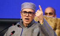 'Aur lado aapas mein': Omar Abdullah jabs AAP, Cong 