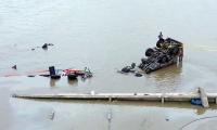 LIVE! Vadodara bridge collapse: 2 still missing, toll remains 18 