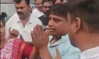 Auto-driver thrashed on camera for 'insulting' Marathi