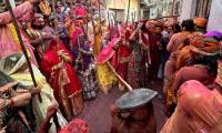 Lathmar Holi Begins In Mathura