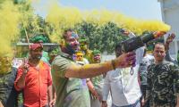 Cop who danced on Tej Pratap's order during Holi, shifted