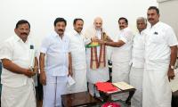 EPS meets Shah; doesn't rule out BJP tie-up for TN polls