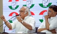 Cong slams govt over Tharoor's appointment