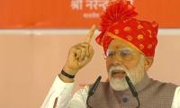 Not blood but hot sindoor runs in my veins: Modi  