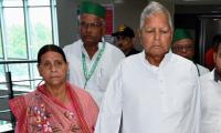 Lalu, Rabri asked to vacate bungalow; RJD slams govt
