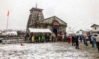 Even Snow Can't Deter Kedarnath Devotees