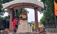 Paint thrown on Meenatai Thackeray statue in Mumbai sparks outrage