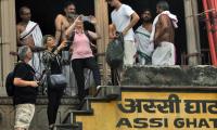 Mumbai techie traces stolen phone in Varanasi, cop suspended