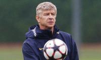 Wenger has silenced Arsenal critics: Bergkamp