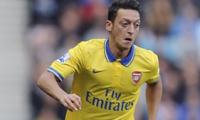 Ozil out for up to three games with shoulder injury: Wenger