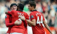 Manchester United stagger past 10-man Crystal Palace