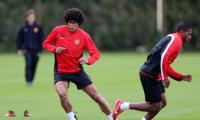 Fellaini struggling with pace during training at Man Utd