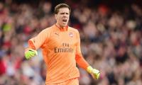 Is veteran keeper Szczesny ready to leave Arsenal?