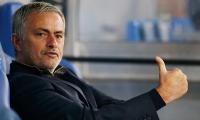 Did Mourinho sign Manchester United pre-contract in February?