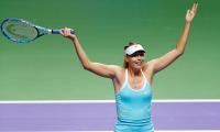 WTA Finals: Sharapova screams past Halep, Pennetta prevails