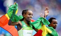 Rio Games: Ethiopia's Ayana shatters world record to win 10,000m