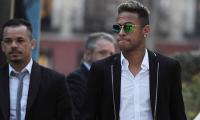 Neymar says father was against move to PSG