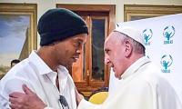 PHOTOS: Football fan Pope Francis meets Ronaldinho