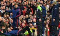 PHOTOS: Van Gaal delights fans and it's HILARIOUS
