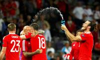 Euro: Wales thump Russia to top group, enter last sixteen