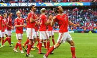 Euro 2016: Northern Ireland own goal sends Wales into last 8