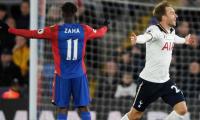 EPL PIX: Tottenham refuse to give up title chase, Arsenal eye top-four