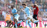 EPL PHOTOS: Sterling grabs last-gasp victory for City, then sent off