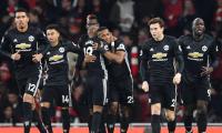 Football Briefs: 'United on the verge of hitting top form'