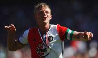 Former Livepool footballer Kuyt hangs his boots