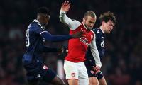 Europa League: Arsenal through, Everton go out