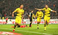 Football Briefs: Dortmund lose at Stuttgart; Coleman for Sunderland job