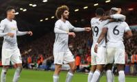Manchester United bounce back with win at Bournemouth