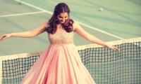 WATCH: Pregnant Sania Mirza hits the tennis court