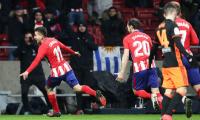 Football Briefs: Atletico close gap on Barca after Espanyol draw