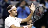 Tennis Roundup: Federer battles past Bautista Agut in Shanghai