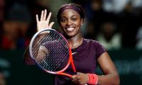 WTA Finals: Calm Stephens edges Osaka, Kerber stunned by Bertens