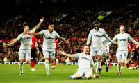 League Cup PIX: Mourinho's United knocked out by Lampard's Derby