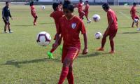 Football Extras: Indian eves win Olympic qualifier