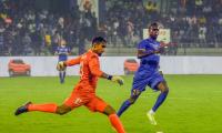 ISL: Struggling Mumbai, Kerala in 1-1 draw